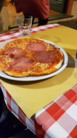 Pizzeria Marcantonio food
