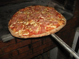 Pizzeria New Pegaso Di Saccone Rosa food