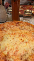Rolly Pizzeria food