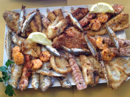 L'angolo Del Pesce Specialità Di Pesce D'asporto food