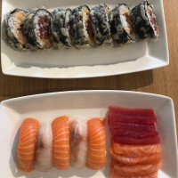 Sushivan food