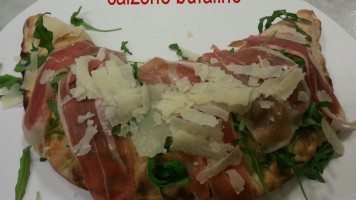 Pizzeria Hollywood Di Matrolembo Barna' Carmelo food