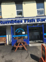 Rumbles Fish outside