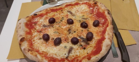 Pizza Al Volo Da Pina food