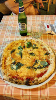 Pizzeria La Volpe food