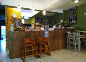 Vito's Cafe inside