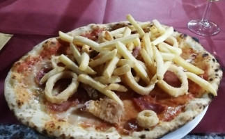 “le Maschere” Bar Ristorante Pizzeria Tabacchi Punto Lottomatica Lavanderia A Gettoni food