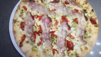 Pizzaworld food