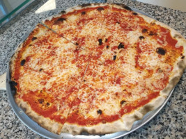 Pizzeria Romaiano food
