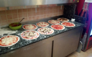 Pizze Delizie food