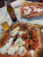 Pizzeria Gastone food
