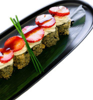 Sushi River food