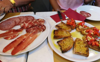 Osteria Taverna Toscana food