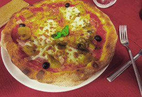 Pizzeria Il Platano food