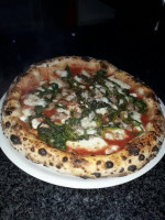 Pizzeria D'asporto Pazzi Di Pizza! food