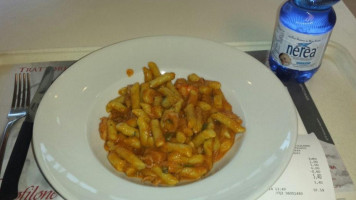 Self-service Maccheroncini food