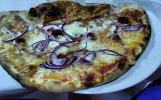 Pizzeria Piccantino food