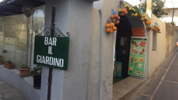 Il Giardino outside