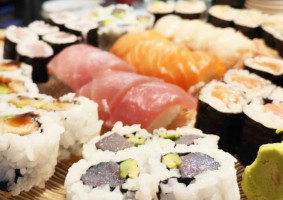 Nama Sushi food