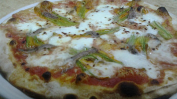 L'oasi Pizzeria-cornetteria food