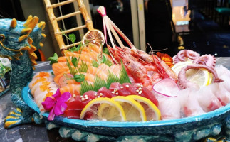 Yama Sushi Bar Ristorante food