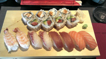 U Sushi 1 food