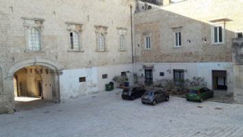 Cantuccio Del Duca outside