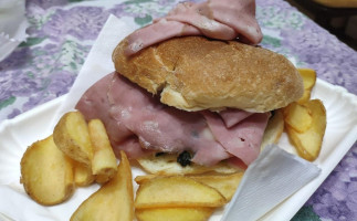 Gusto Santeramo food