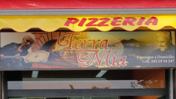 Pizzeria Terra Mia food