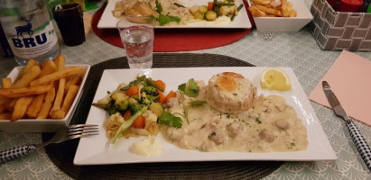 Brasserie Moemmedel food