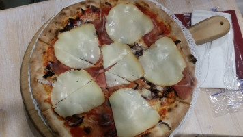 Mas Pizza Di Valdinoci Maurizio food