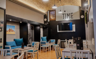 Time Bistrot inside