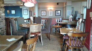 Toby Carvery Salters Wharf inside