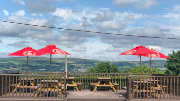 Hare And Hounds outside