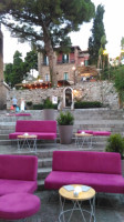 Ten House Taormina Cocktails outside