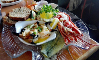 King Sitric Seafood Accommodation food