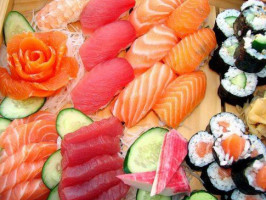 Omoi Sushi food