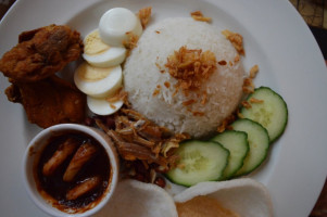 Lagenda Malaysian Cuisine food