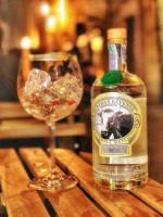 Le Baudelaire Wine Gin food