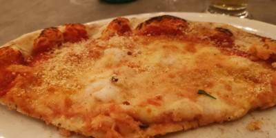 Pizzeria Il Canneto food