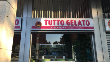 Tutto Gelato outside