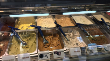 Tutto Gelato food