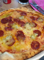 Pizza Gardolo Di Luljeta Shaba food