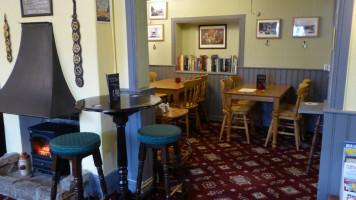 The Horse And Groom inside