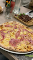 Pizzeria Braceria La Bonga food