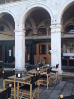 Caffè Vergnano Venezia Rialto inside