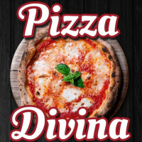 Pizza Divina food