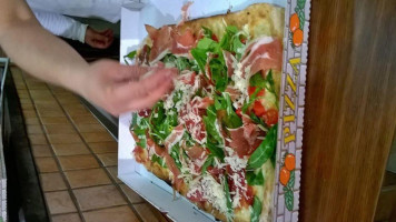 Il Pizzaiolo food