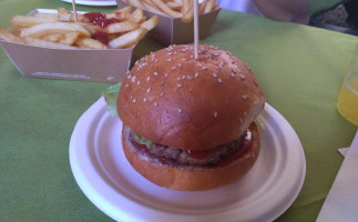 H Burger Lavagna food