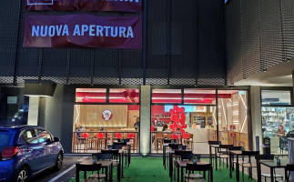 La Piadineria inside